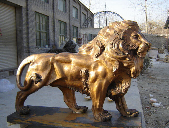 铜雕狮子
